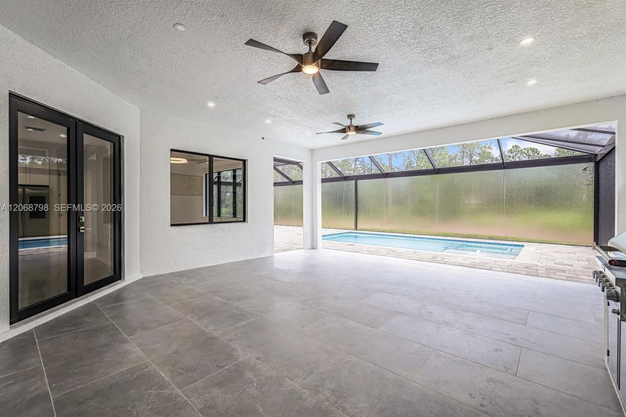 2806/2840 Golden Gate Blvd W , Naples, FL 34117 Photo