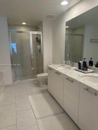 950 Brickell Bay Dr , Unit 2104, Miami, FL 33131 Photo