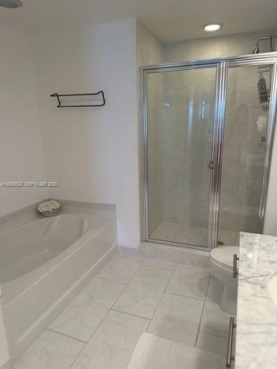 950 Brickell Bay Dr , Unit 2104, Miami, FL 33131 Photo