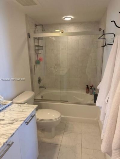 950 Brickell Bay Dr , Unit 2104, Miami, FL 33131 Photo