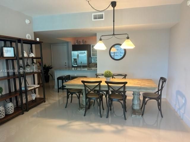 950 Brickell Bay Dr , Unit 2104, Miami, FL 33131 Photo