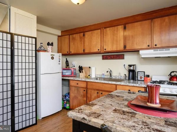 120 ROBERTA JEAN AVENUE , LITTLESTOWN, PA 17340