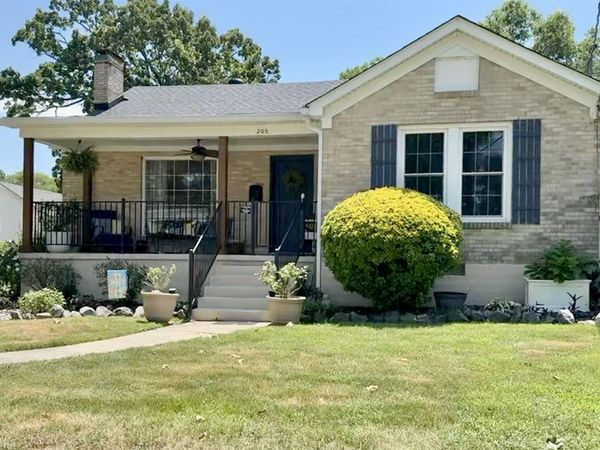 205 Oakwood Avenue , Hot Springs, AR 71913