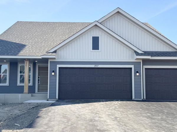 1907 Dogwood Court, Carver, MN 55315