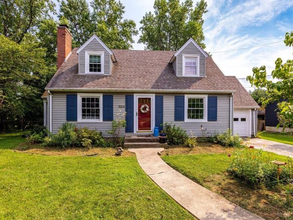 709 E Chestnut Street, Oxford, OH 45056