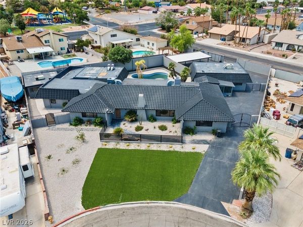 4501 Woodcrest Road, Las Vegas, NV 89121
