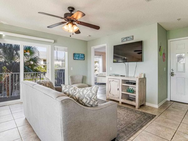 8436 Gulf Ave, Unit 624, Navarre Beach, FL 32566