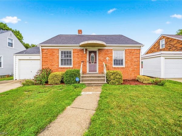 229 E 326th Street , Willowick, OH 44095