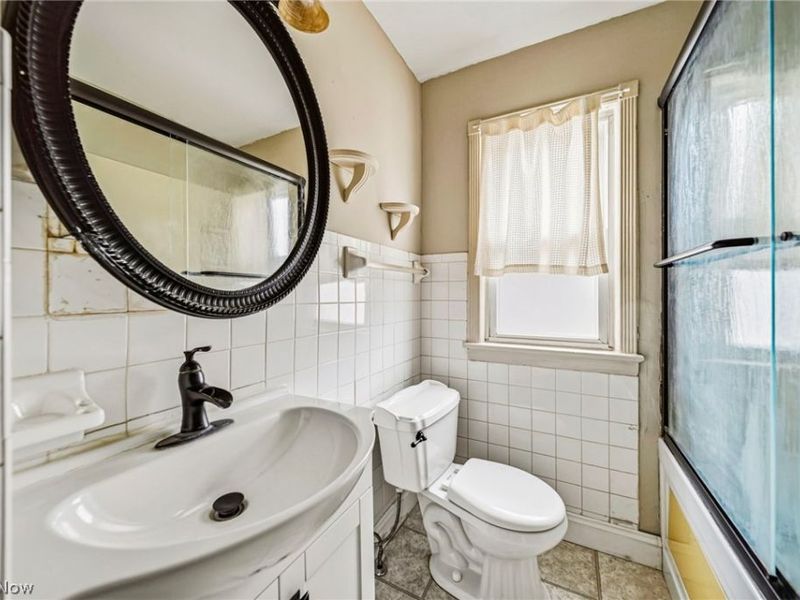 229 E 326th Street, Willowick, OH 44095 Photo 13