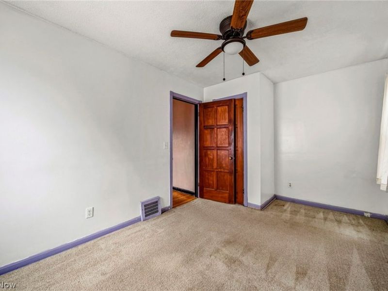 229 E 326th Street, Willowick, OH 44095 Photo 8