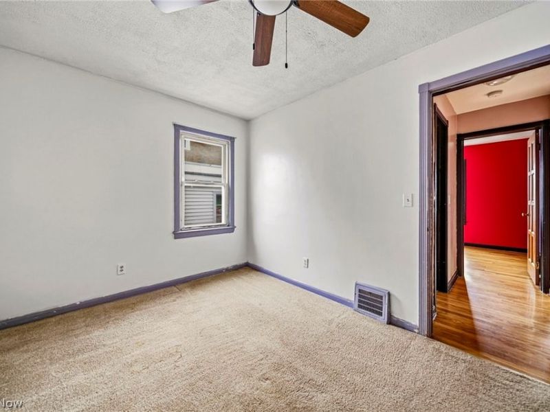 229 E 326th Street, Willowick, OH 44095 Photo 9
