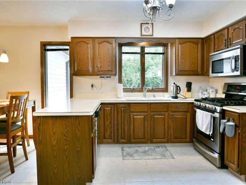 9540 Falcon Trak NE, Warren, OH 44484 Photo 13