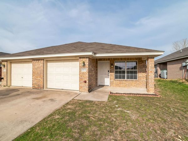 319 Cedar Ridge DR, Unit B, Nolanville, TX 76559