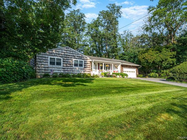 46 Marbeth Circle, Miller Place, NY 11764