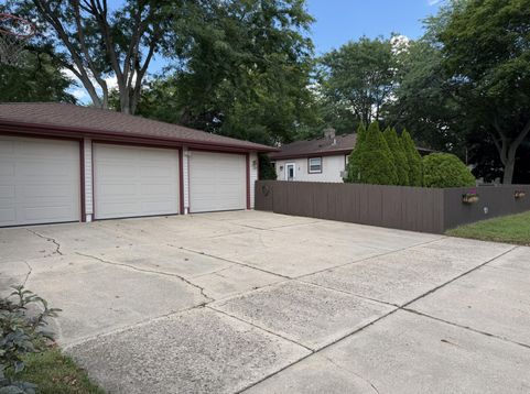 Main Photo