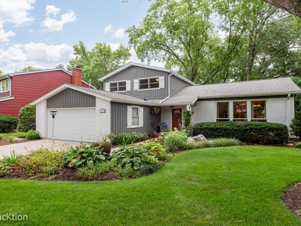 116 Pembroke Road , Naperville, IL 60540