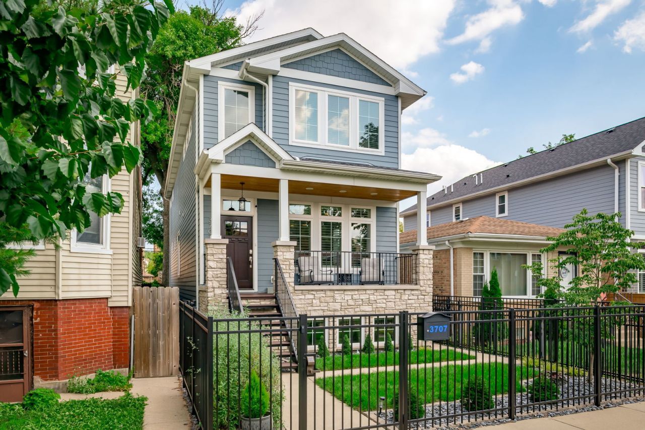 3707 N Albany Avenue, Chicago, IL 60618 Main Photo