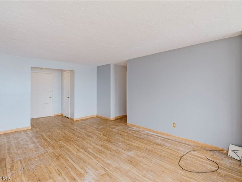 12900 Lake Avenue, Unit 1924, Lakewood, OH 44107 Photo 12