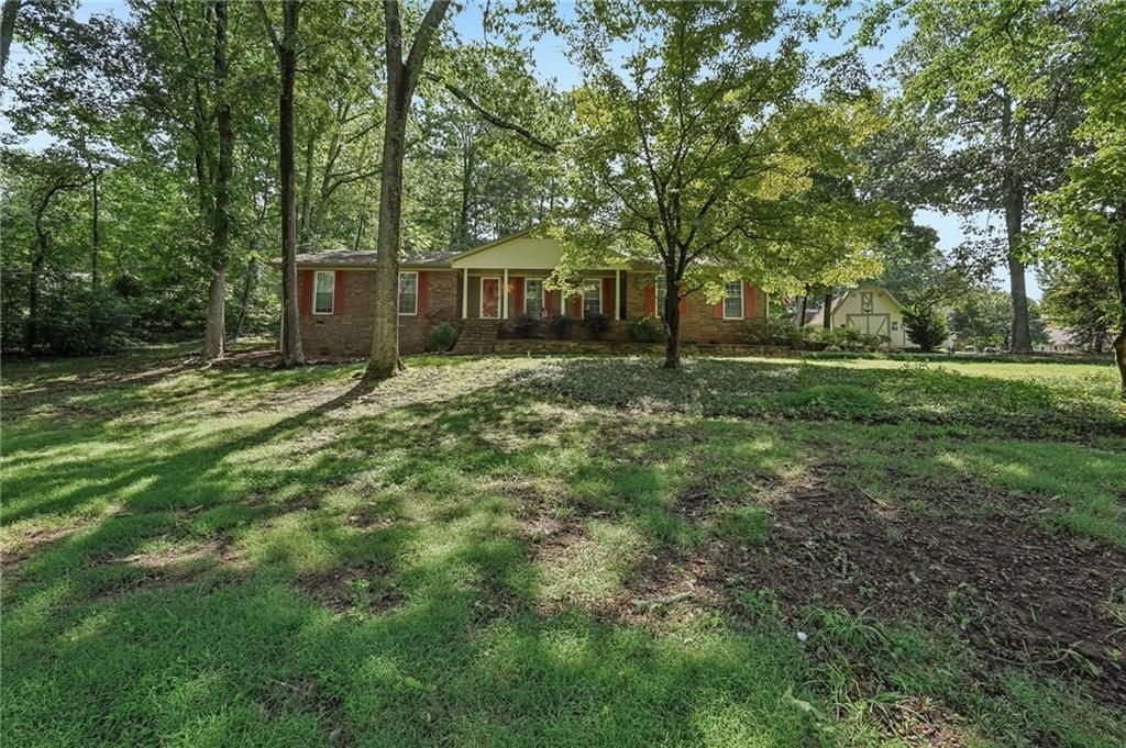 1025 Greenwood Acres Drive , Cumming, GA 30040 Main Photo
