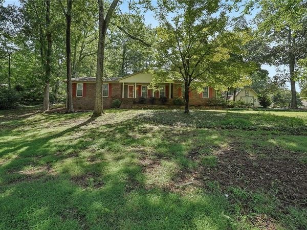 1025 Greenwood Acres Drive , Cumming, GA 30040
