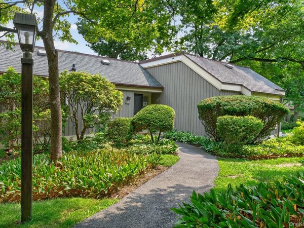 220 Heritage Hills, Unit B, Somers, NY 10589