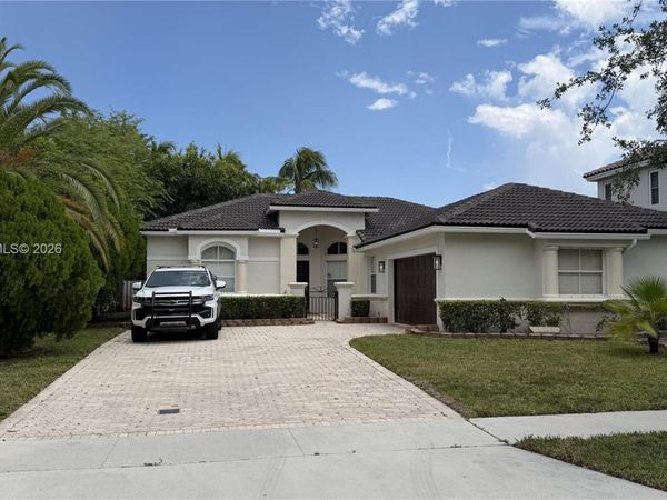 19089 NW 23rd Ct , Pembroke Pines, FL 33029