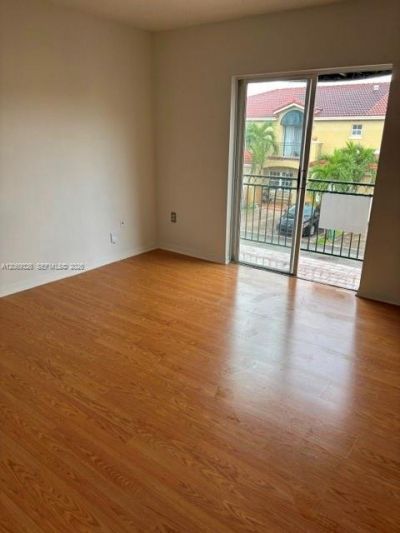 15852 SW 71st Ter, Miami, FL 33193 Photo