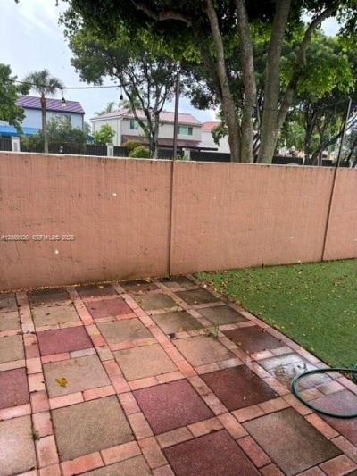 15852 SW 71st Ter, Miami, FL 33193 Photo