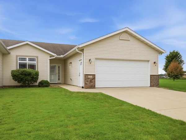 621 Ashley Lane, Owatonna, MN 55060