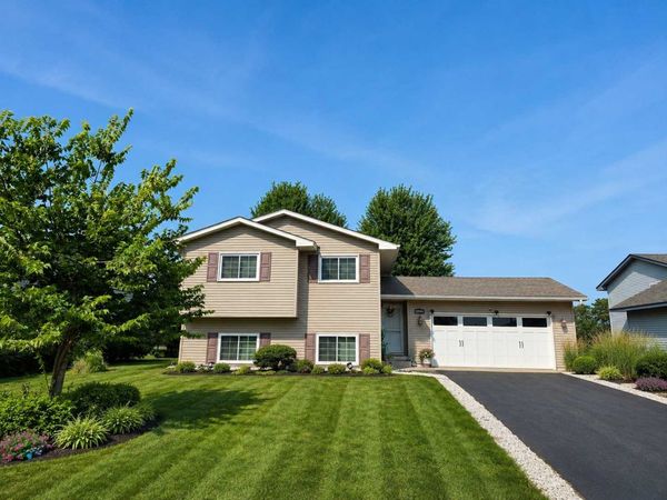 9748 Hames Court S, Cottage Grove, MN 55016