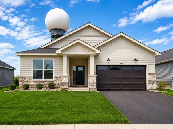 5200 Long Pointe Bay, Woodbury, MN 55129
