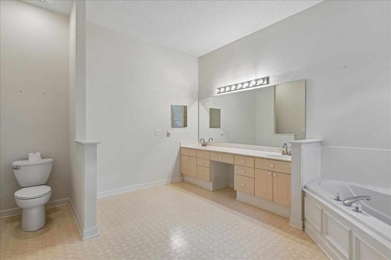 3017 Trotters Club Way Photo 49