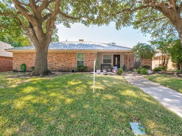2006 E Branch Hollow Drive, Carrollton, TX 75007