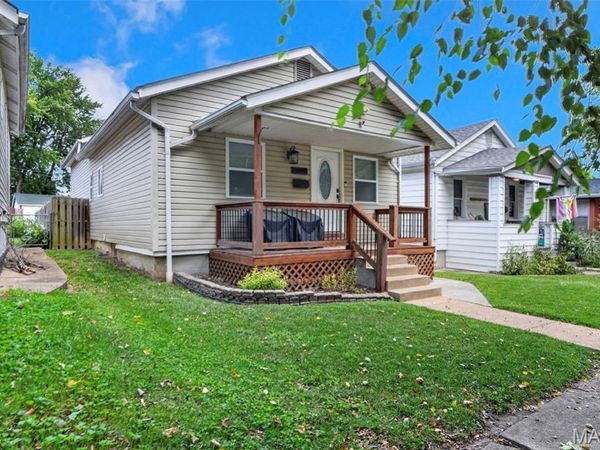 4725 Hummel Avenue, St Louis, MO 63116