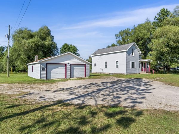 2054 E Levering Road, Cheboygan, MI 49721