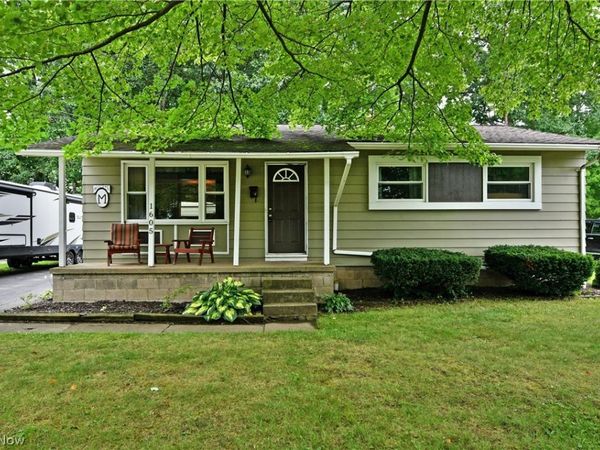 1605 Difford Drive, Niles, OH 44446