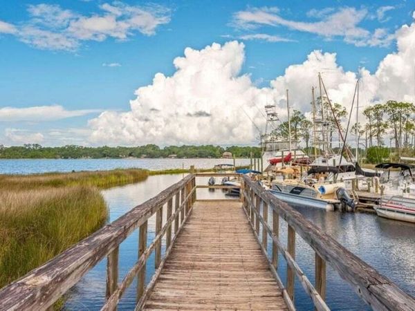 1940 Bluewater Boulevard, Unit 5, Niceville, FL 32578