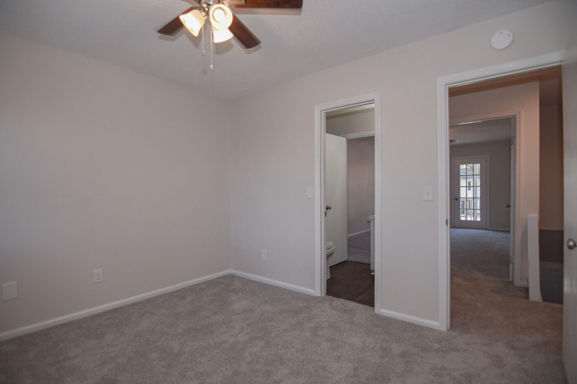 7666 Hunters Ridge Lane Photo 9