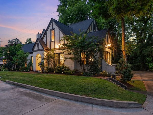 947 Gale Ln, Nashville, TN 37204