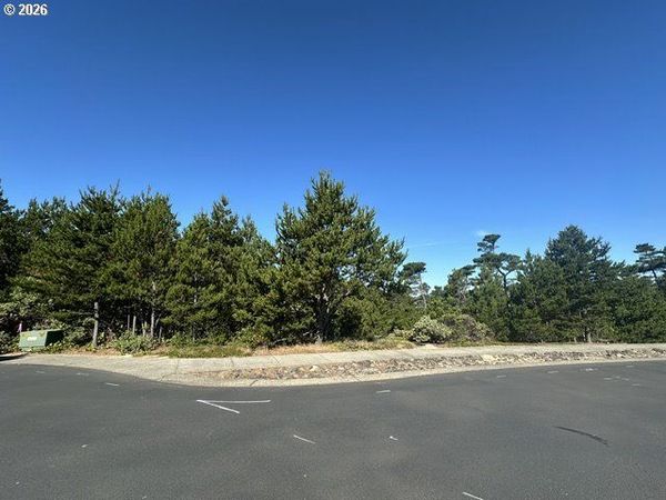 BAMBI CT, Unit 02600, Florence, OR 97439