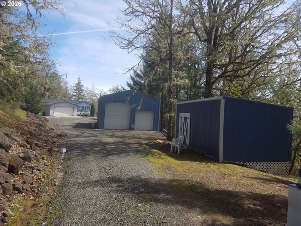 727 HILLTOP DR, Oakland, OR 97462