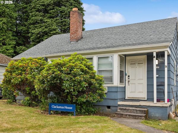 2323 SE 70TH AVE, Portland, OR 97215