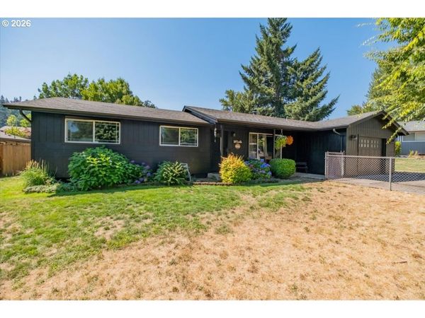 350 W PINE ST, Sweet Home, OR 97386