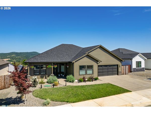 857 DURHAM AVE, Sutherlin, OR 97479