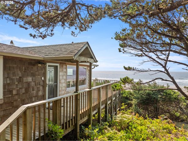 680 OCEAN RD, Manzanita, OR 97130