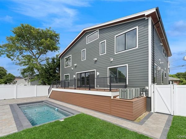 141 Flamingo Street , Atlantic Beach, NY 11509