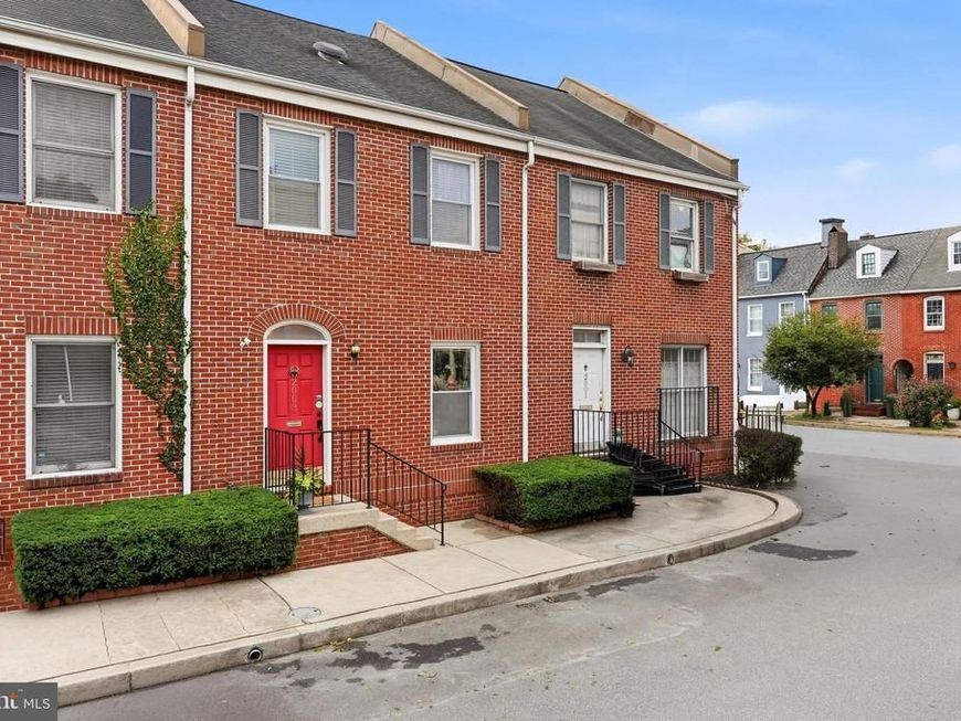 2003 Fountain Street, Baltimore, MD 21231 Main Photo