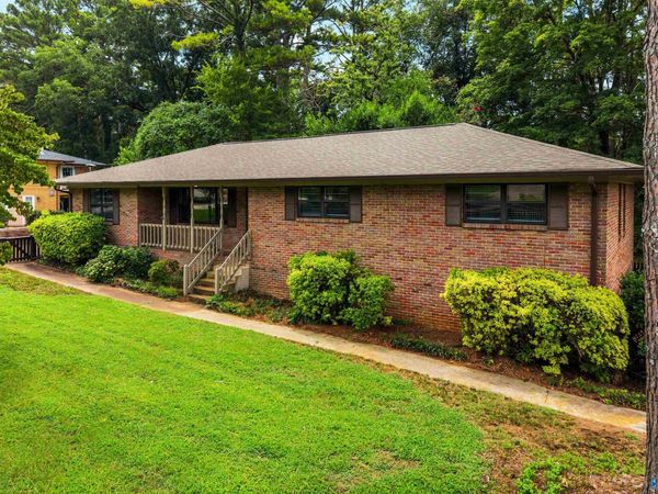 104 Roberta Road SE, Huntsville, AL 35802