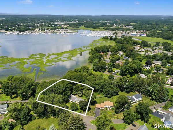 31 Pawson, Branford, CT 06405