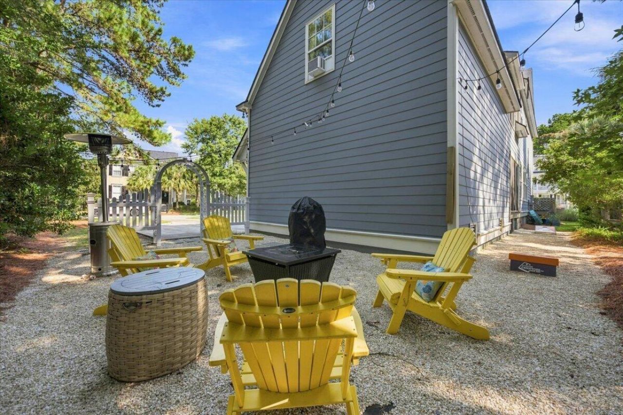 1520 Devol Street Photo 49